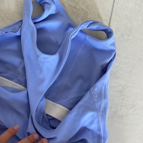 Workout top - Picture 3 of 3